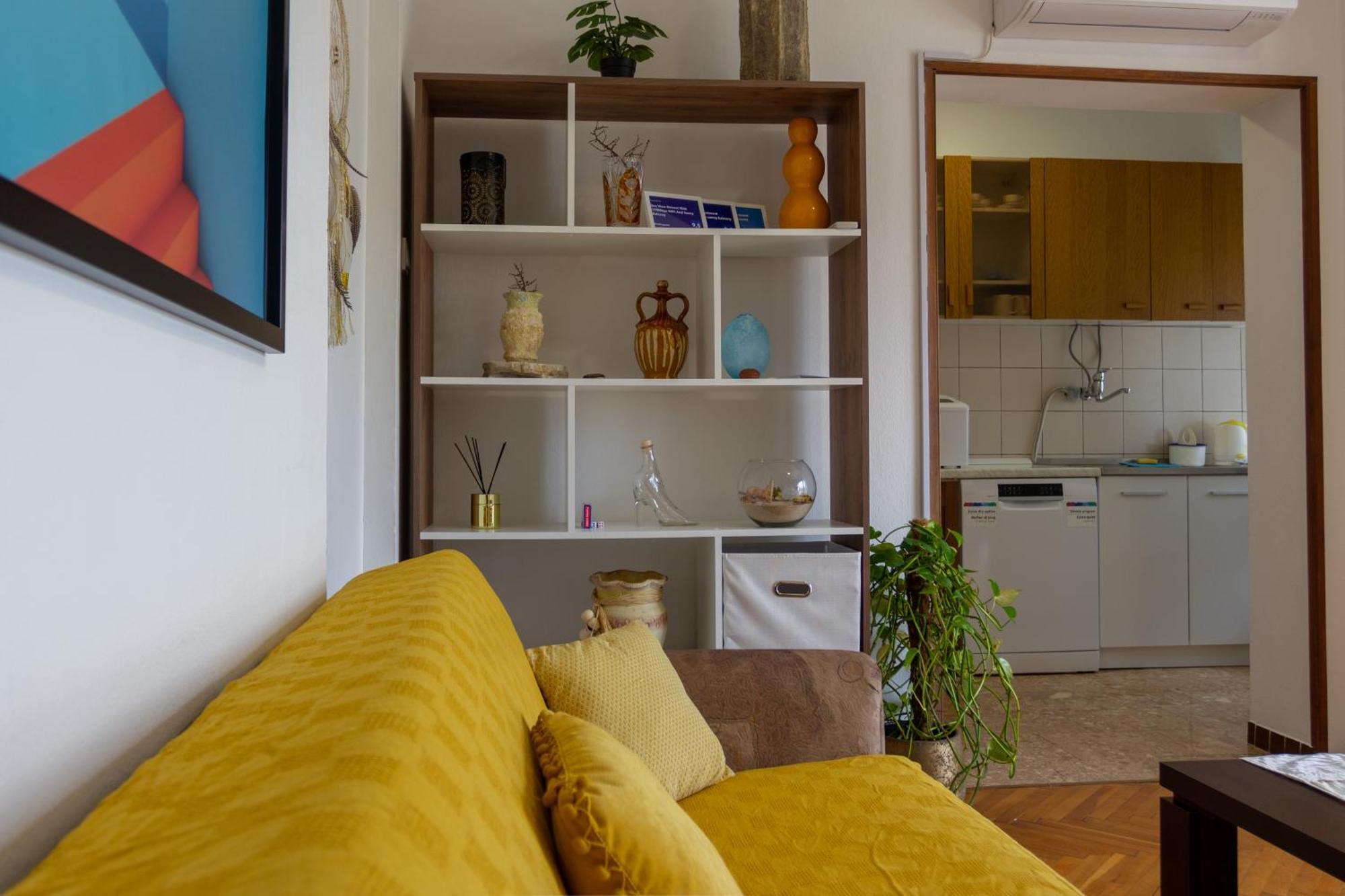 Appartement Sea View Retreat With 170Mbps Wifi And Sunny Balcony à Kastav Extérieur photo